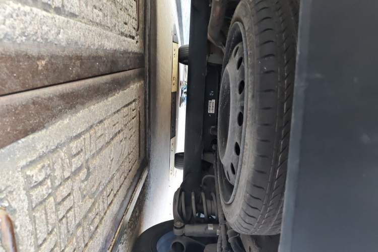 Used Wuling Jiachen 2022 1.5T CVT Deluxe Flagship Edition Chassis Rear