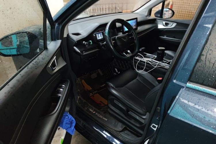 Used Wuling Jiachen 2022 1.5T CVT Smart Luxury Version Driver Seat