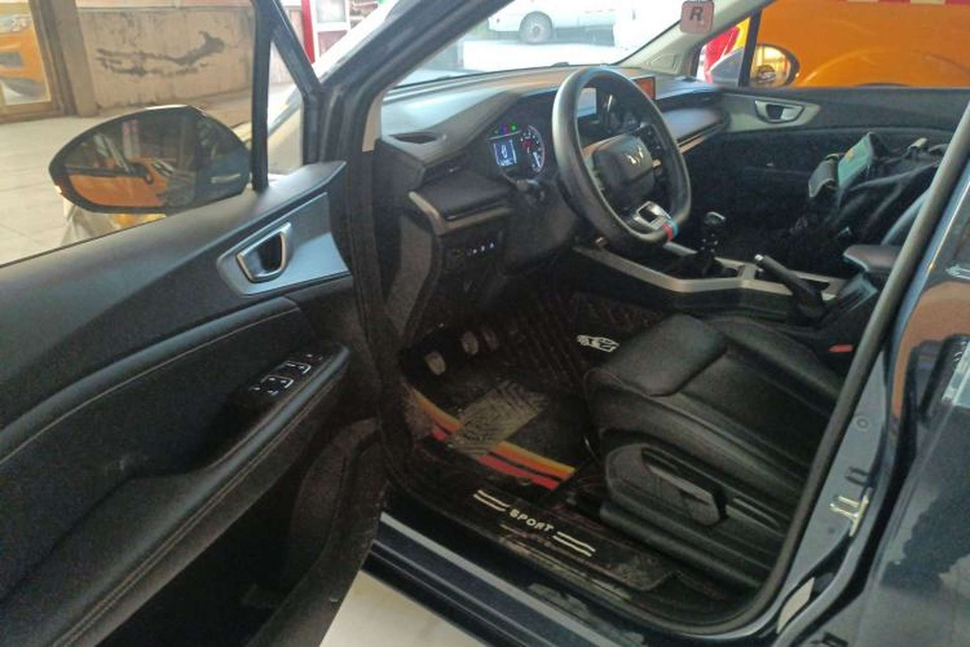 Used Wuling Jiachen 2022 1.5L Manual Comfort Edition Driver Seat