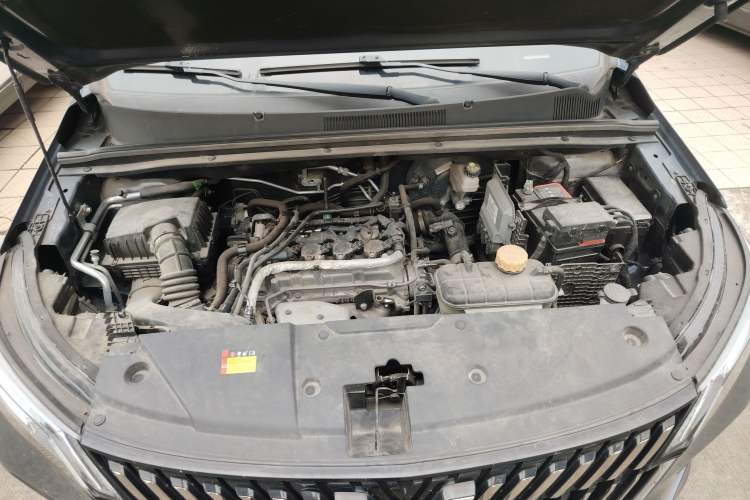 Used Wuling Jiachen 2022 1.5T Manual Light Enjoyment Dynamic Version Engine Bay