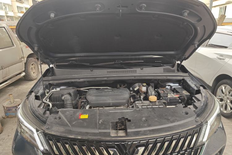 Used Wuling Jiachen 2022 1.5T CVT Deluxe Flagship Edition Engine Bay