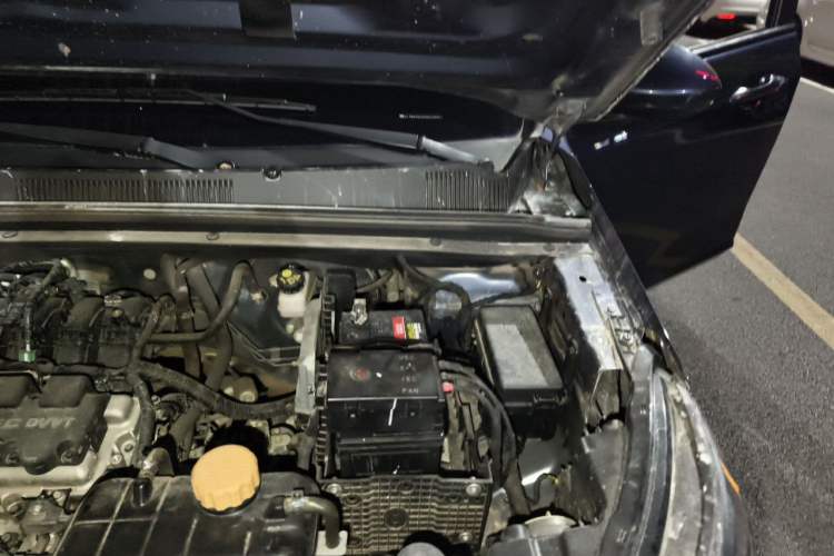 Used Wuling Jiachen 2022 1.5L Manual Enjoyment Elite Model Engine Bay Left