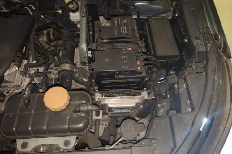 Used Wuling Jiachen 2022 1.5T CVT Deluxe Flagship Edition Engine Bay Left