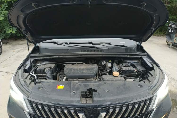 Used Wuling Jiachen 2022 1.5T CVT Deluxe Flagship Edition Engine Bay