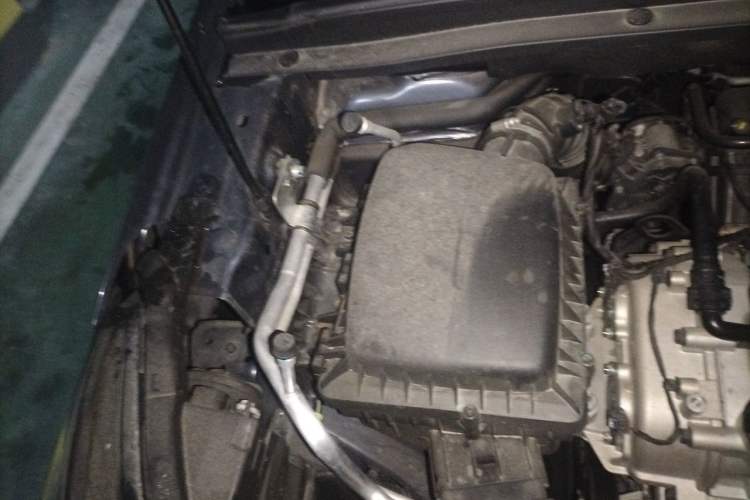 Used Wuling Jiachen 2022 1.5L Manual Comfort Edition Engine Bay Right