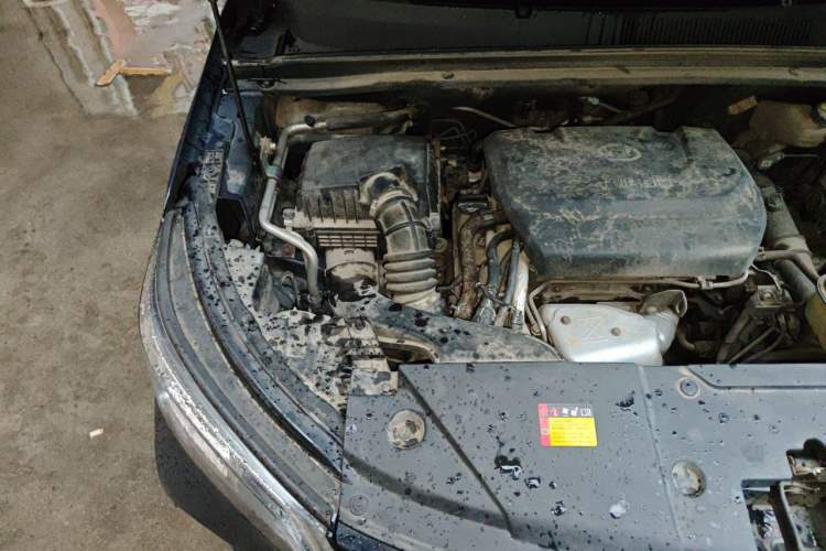 Used Wuling Jiachen 2022 1.5T CVT Smart Luxury Version Engine Bay Right
