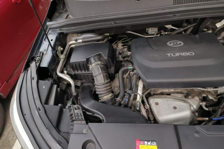 Used Wuling Jiachen 2022 1.5T CVT Smart Luxury Version Engine Bay Right