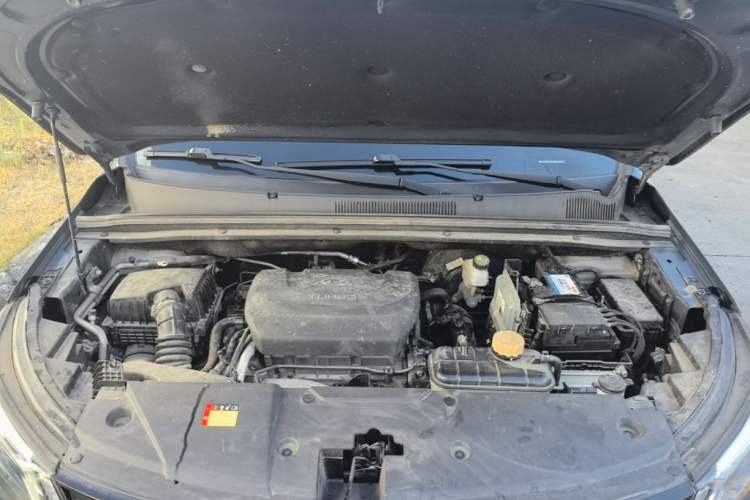Used Wuling Jiachen 2022 1.5T CVT Deluxe Flagship Edition Engine Bay