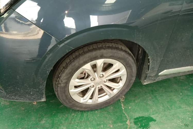Used Wuling Jiachen 2022 1.5T CVT Smart Luxury Version Exterior 1
