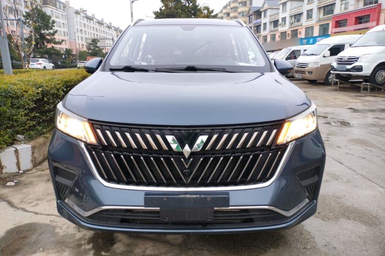 Used Wuling Jiachen 2022 1.5T Manual Comfort & Dynamic Version Exterior 1