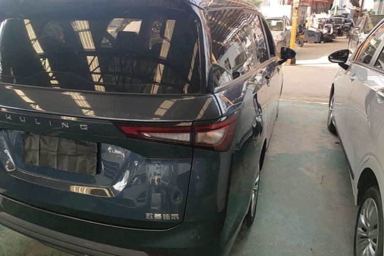 Used Wuling Jiachen 2022 1.5L Manual Enjoyment Elite Model Exterior 3