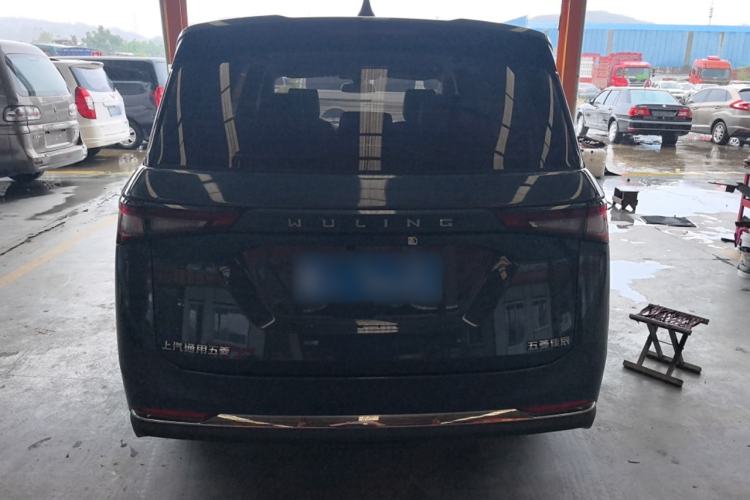 Used Wuling Jiachen 2022 1.5L Manual Comfort Edition Exterior 4