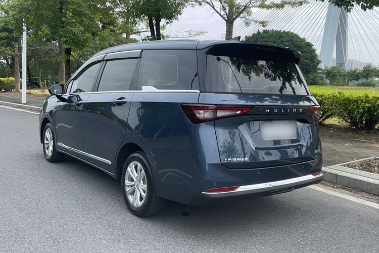 Used Wuling Jiachen 2022 1.5T Manual Light Enjoyment Dynamic Version Exterior 6