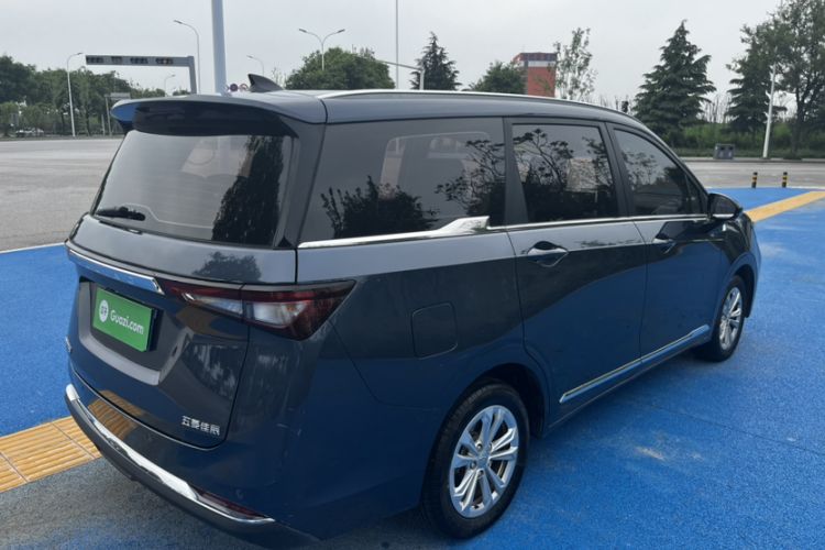Used Wuling Jiachen 2022 1.5T CVT Smart Luxury Version Exterior 6