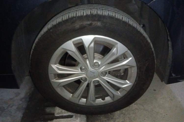 Used Wuling Jiachen 2022 1.5T Manual Comfort & Dynamic Version Exterior 7
