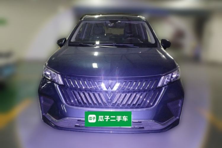 Used Wuling Jiachen 2022 1.5T Manual Light Enjoyment Dynamic Version Front