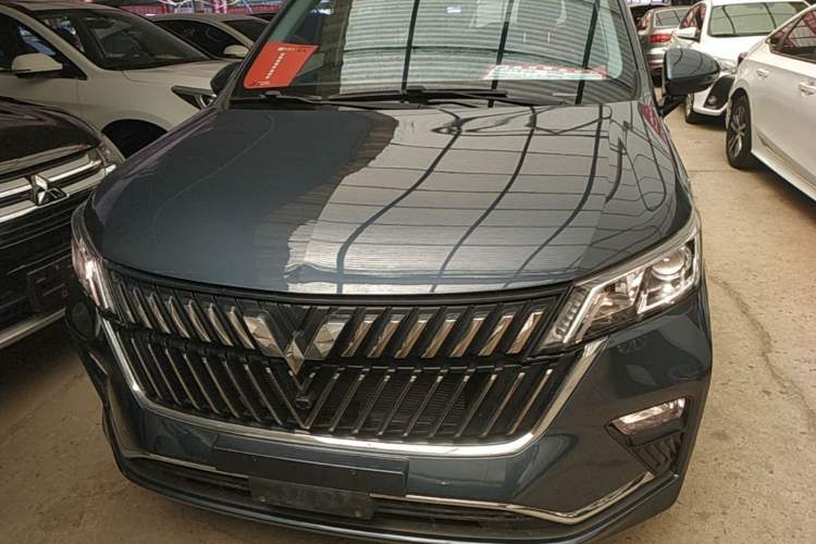 Used Wuling Jiachen 2022 1.5T CVT Smart Luxury Version Front