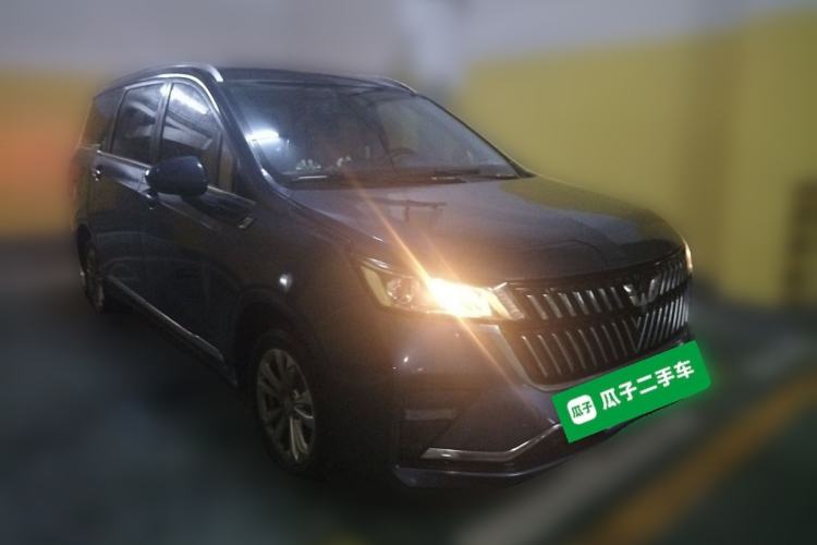 Used Wuling Jiachen 2022 1.5L Manual Comfort Edition Front Right 45 Deg