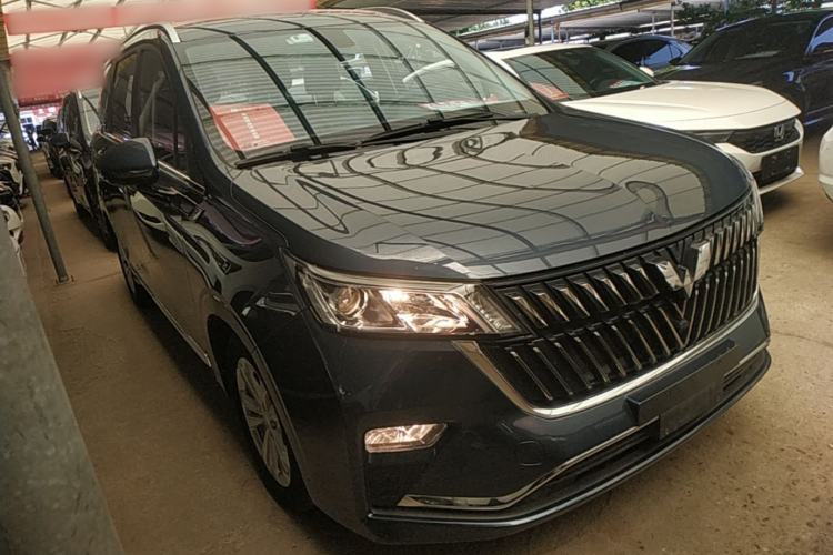 Used Wuling Jiachen 2022 1.5T CVT Smart Luxury Version Front Right 45 Deg