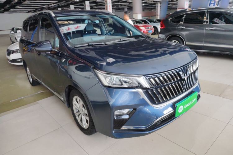 Used Wuling Jiachen 2022 1.5T CVT Smart Luxury Version Front Right 45 Deg