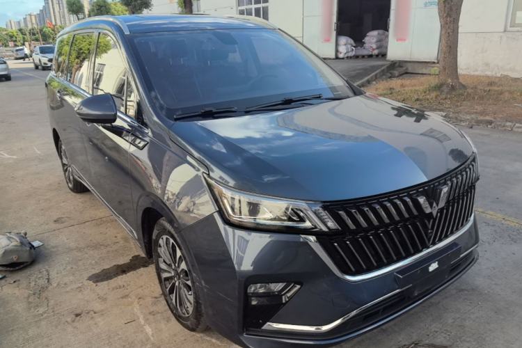Used Wuling Jiachen 2022 1.5T CVT Deluxe Flagship Edition Front Right 45 Deg