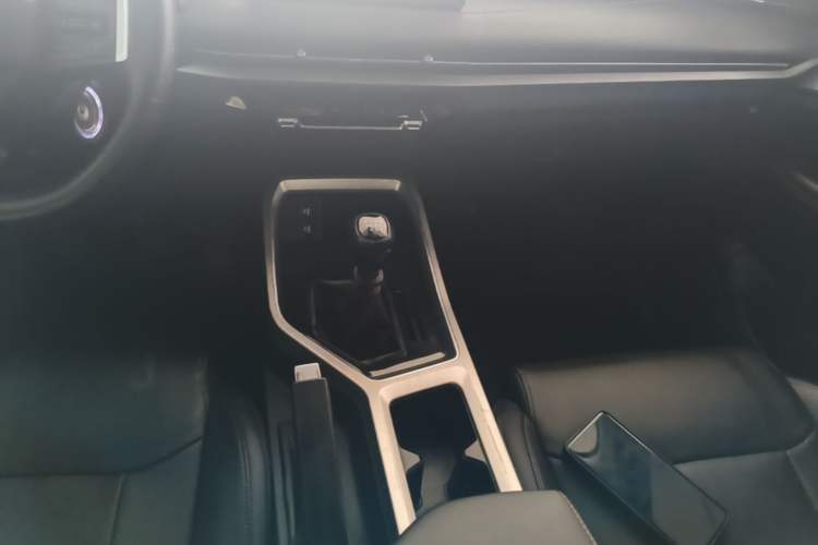 Used Wuling Jiachen 2022 1.5L Manual Light Comfort Edition Gear Lever