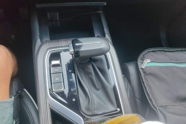 Used Wuling Jiachen 2022 1.5T CVT Deluxe Flagship Edition Gear Lever