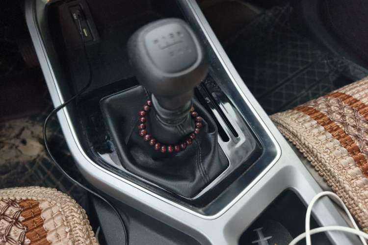 Used Wuling Jiachen 2022 1.5L Manual Enjoyment Elite Model Gear Lever