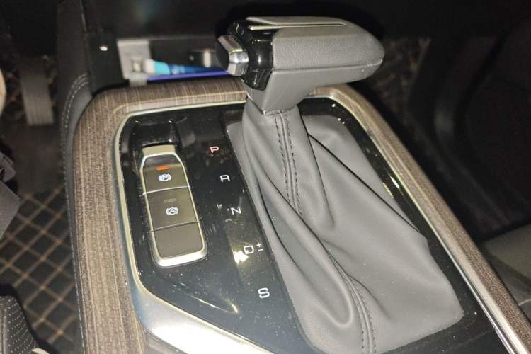 Used Wuling Jiachen 2022 1.5T CVT Deluxe Flagship Edition Gear Lever