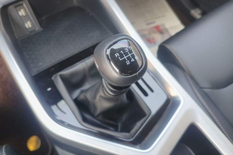 Used Wuling Jiachen 2022 1.5L Manual Comfort Edition Gear Lever
