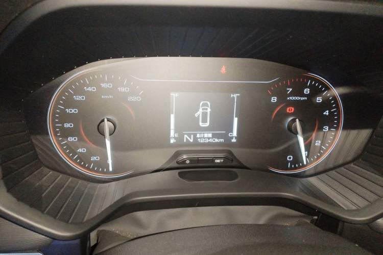 Used Wuling Jiachen 2022 1.5T Manual Light Enjoyment Dynamic Version Instrument Cluster