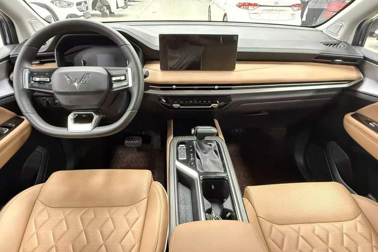 Used Wuling Jiachen 2022 1.5T CVT Deluxe Flagship Edition Interior 1