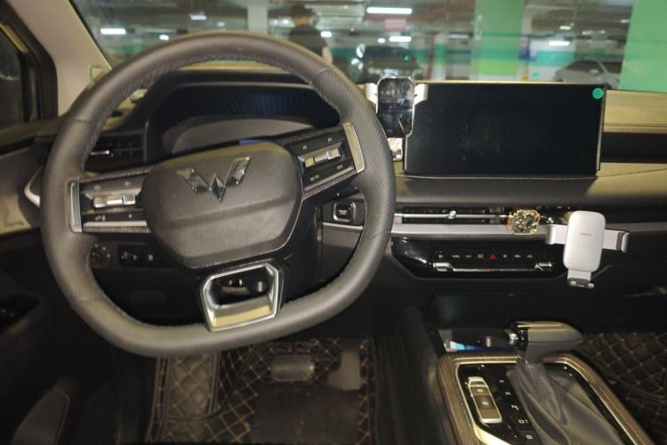 Used Wuling Jiachen 2022 1.5T CVT Deluxe Flagship Edition Interior 2