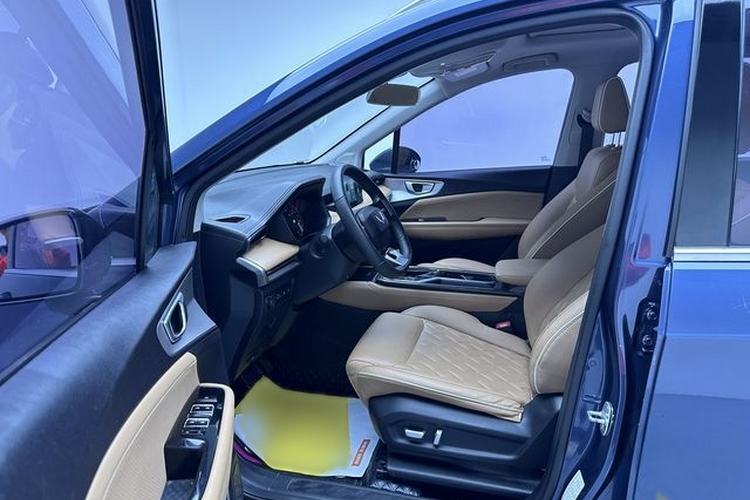 Used Wuling Jiachen 2022 1.5T CVT Deluxe Flagship Edition Interior 3