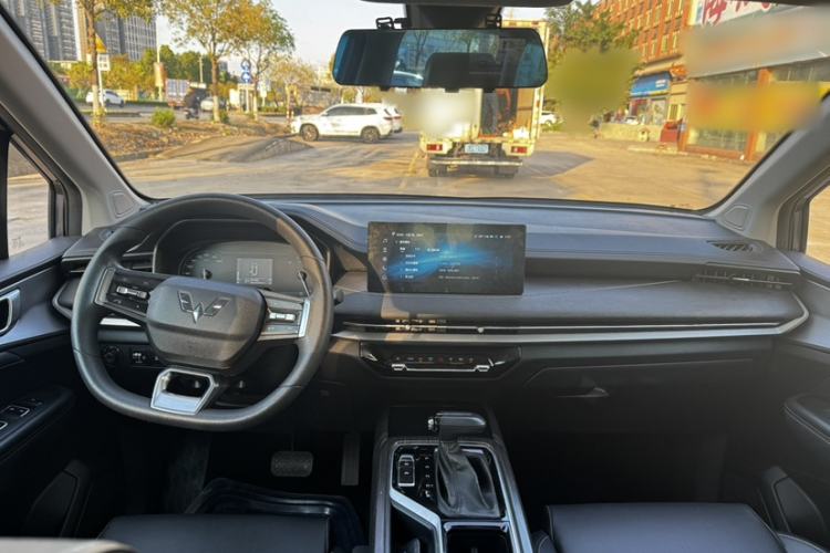 Used Wuling Jiachen 2022 1.5T CVT Smart Luxury Version Interior 3