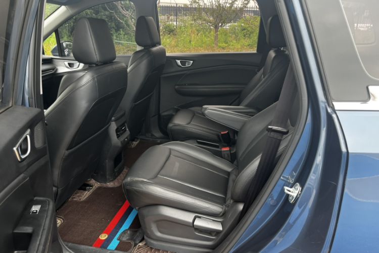 Used Wuling Jiachen 2022 1.5T CVT Smart Luxury Version Interior 4