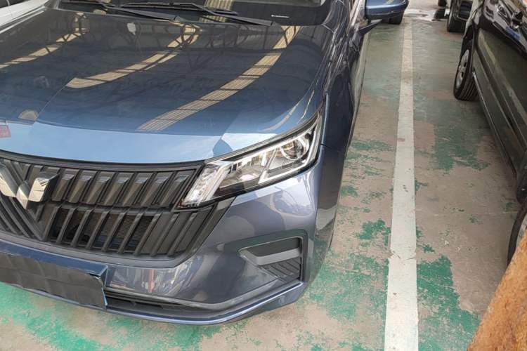 Used Wuling Jiachen 2022 1.5L Manual Enjoyment Elite Model Left Front Headlight