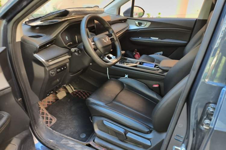 Used Wuling Jiachen 2022 1.5T CVT Smart Luxury Version Left Front Seat