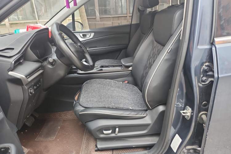 Used Wuling Jiachen 2022 1.5T CVT Deluxe Flagship Edition Left Front Seat