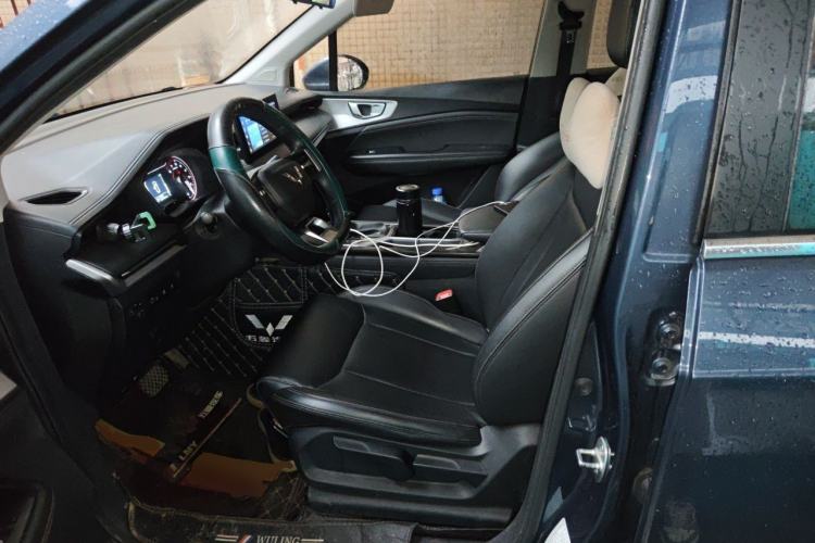 Used Wuling Jiachen 2022 1.5T CVT Smart Luxury Version Left Front Seat