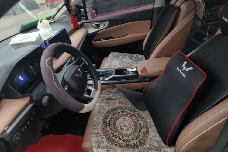 Used Wuling Jiachen 2022 1.5T CVT Smart Luxury Version Left Front Seat