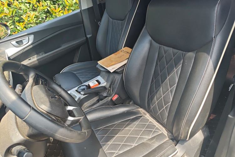 Used Wuling Jiachen 2022 1.5L Manual Enjoyment Elite Model Left Front Seat