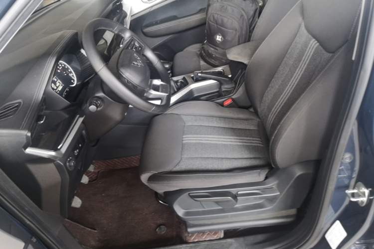Used Wuling Jiachen 2022 1.5L Manual Enjoyment Elite Model Left Front Seat