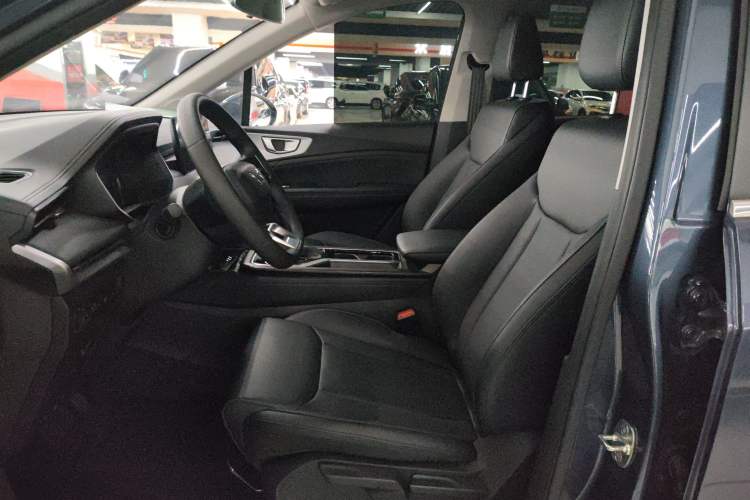 Used Wuling Jiachen 2022 1.5T CVT Smart Luxury Version Left Front Seat