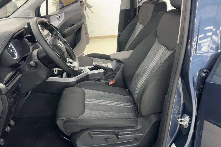 Used Wuling Jiachen 2022 1.5L Manual Enjoyment Elite Model Left Front Seat