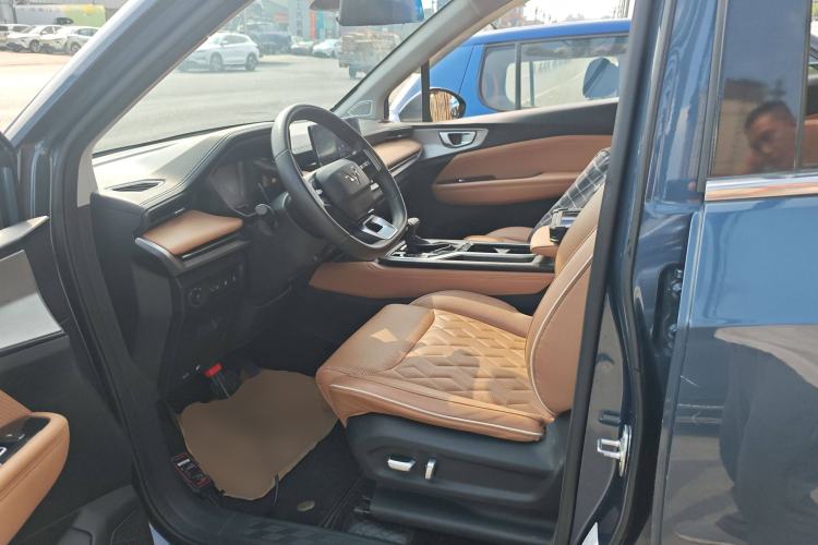 Used Wuling Jiachen 2022 1.5T CVT Deluxe Flagship Edition Left Front Seat