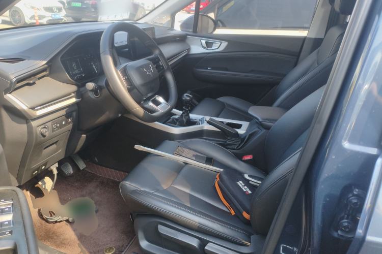 Used Wuling Jiachen 2022 1.5L Manual Comfort Edition Left Front Seat