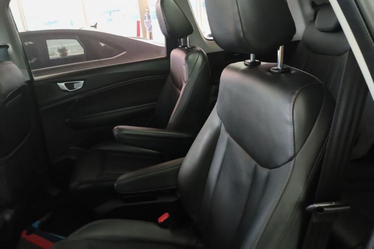 Used Wuling Jiachen 2022 1.5L Manual Light Comfort Edition Left Rear Seat