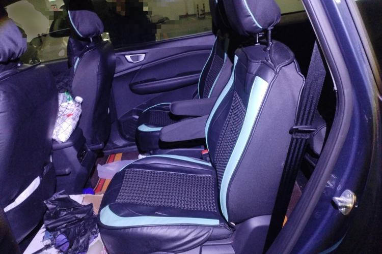 Used Wuling Jiachen 2022 1.5T Manual Light Enjoyment Dynamic Version Left Rear Seat