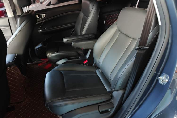 Used Wuling Jiachen 2022 1.5L Manual Comfort Edition Left Rear Seat